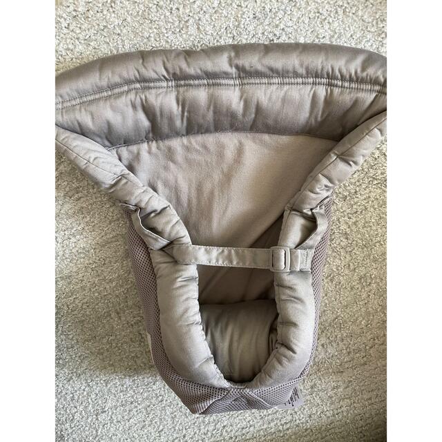 Ergobaby(エルゴベビー)のインファントインサート エルゴ キッズ/ベビー/マタニティのキッズ/ベビー/マタニティ その他(その他)の商品写真