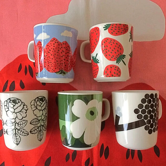 marimekko(マリメッコ)の♡マリメッコ マグカップ 5個 マンシッカ  ウニッコ  限定 ヴィヒキルース インテリア/住まい/日用品のキッチン/食器(食器)の商品写真