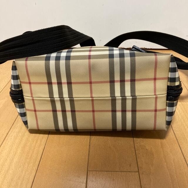 BURBERRY(バーバリー)のバーバリー　正規品　リュック レディースのバッグ(リュック/バックパック)の商品写真