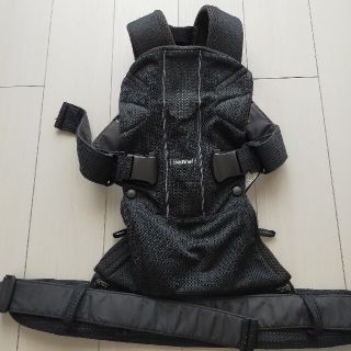 ベビービョルン(BABYBJORN)のベビージョルン　抱っこ紐(抱っこひも/おんぶひも)