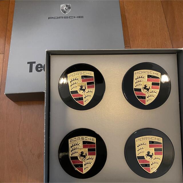 4/26お値下げ】PORSCHE ポルシェ 純正ホイールセンターキャップ - 自動車 4/26お値下げ】PORSCHE ポルシェ 純正ホイールセンターキャップ - 自動車