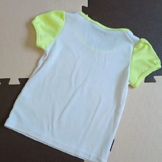 adidas(アディダス)のadidas　アディダス　Tシャツ　半袖　120 キッズ/ベビー/マタニティのキッズ服女の子用(90cm~)(Tシャツ/カットソー)の商品写真