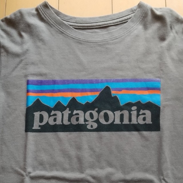 patagonia(パタゴニア)のpatagonia ロンT 140 キッズ/ベビー/マタニティのキッズ服男の子用(90cm~)(Tシャツ/カットソー)の商品写真