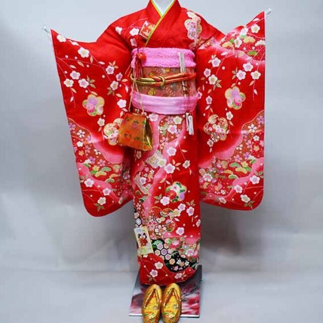 素敵でユニークな 七五三 NO37288 着物は花ひめ 着物フルセット 総絞り