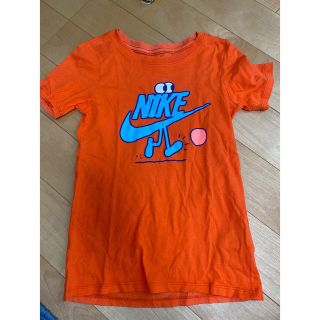 ナイキ(NIKE)のナイキ　Tシャツ　オレンジ色　130センチ　男児(Tシャツ/カットソー)