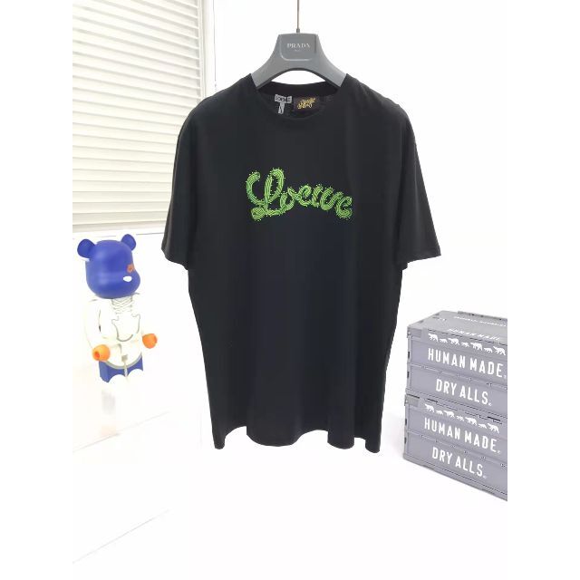 LOEWE  Tシャツ   男、女生用可能