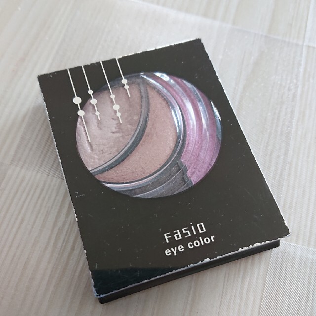 Fasio(ファシオ)のFasio アイカラー PK-4 アイシャドウ コスメ/美容のベースメイク/化粧品(アイシャドウ)の商品写真