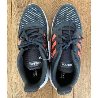 アディダス(adidas)のadidasのランニングスニーカー(スニーカー)