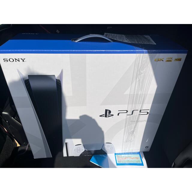 PlayStation(プレイステーション)の(新品）PS5 ディスクドライブ版 エンタメ/ホビーのゲームソフト/ゲーム機本体(家庭用ゲーム機本体)の商品写真