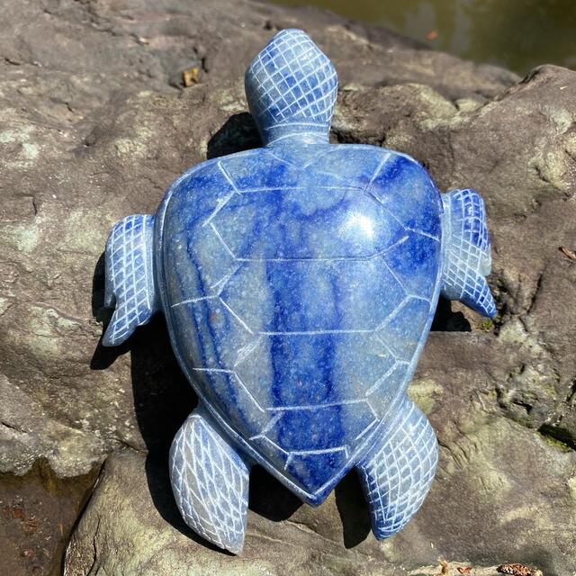 ブルーアベンチュリンクォーツ　海亀ちゃん🐢　リアルサイズ　1.32kg インテリア/住まい/日用品のインテリア小物(置物)の商品写真