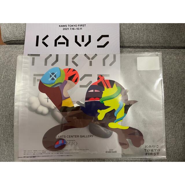 MEDICOM TOY(メディコムトイ)のKAWS クリアファイル エンタメ/ホビーのアニメグッズ(クリアファイル)の商品写真