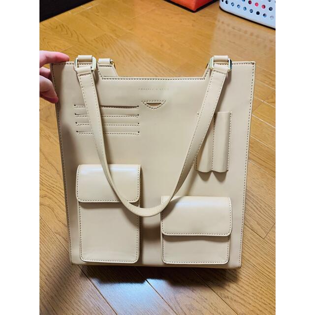 チャールズ&キース  CHARLES & KEITH  バッグ