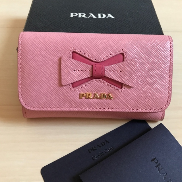 新型金具　極美品　PRADA プラダ　リボン　キーリング付　キーケース