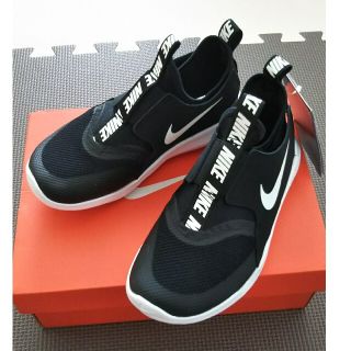 ナイキ(NIKE)の【新品】NIKE フレックスランナー 18.5(スリッポン)