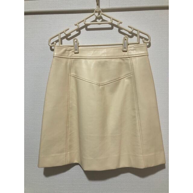 SNIDEL(スナイデル)のSNIDEL フェイクレザー　台形スカート レディースのスカート(ミニスカート)の商品写真