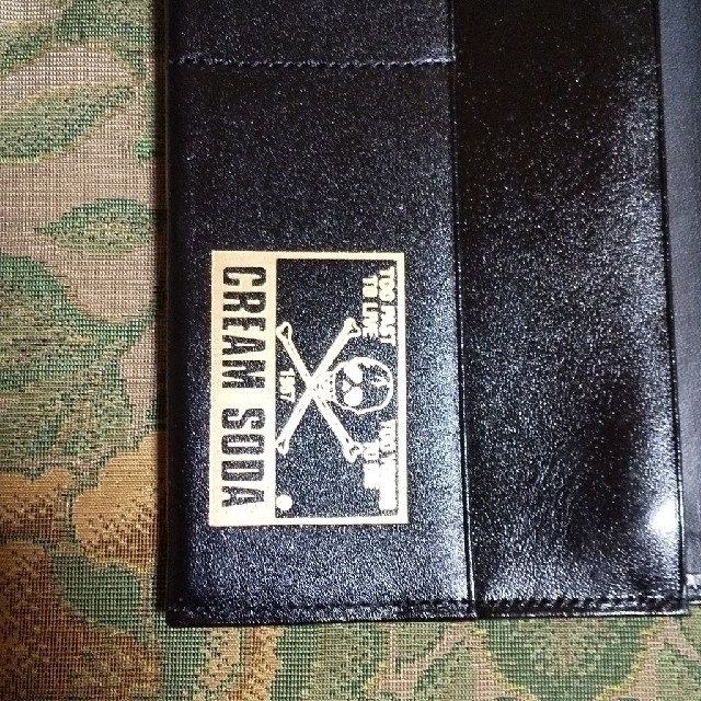 クリームソーダ 長財布 黒 未使用品 ピンクドラゴン ロック メンズのファッション小物(長財布)の商品写真