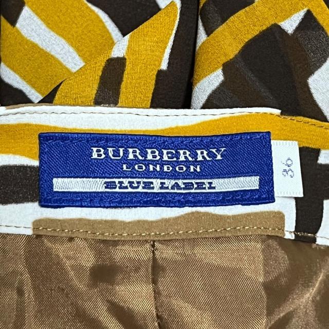 BURBERRY BLUE LABEL(バーバリーブルーレーベル)のバーバリーブルーレーベル ショートパンツ レディースのパンツ(ショートパンツ)の商品写真