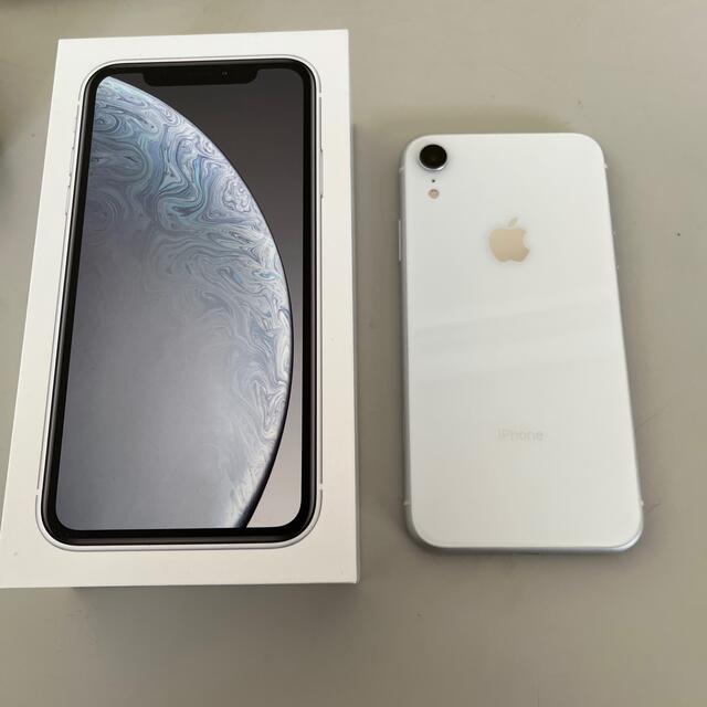 iPhone(アイフォーン)のiPhone XR 64gb ホワイト　simロック解除済み スマホ/家電/カメラのスマートフォン/携帯電話(スマートフォン本体)の商品写真