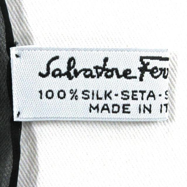 Salvatore Ferragamo(サルヴァトーレフェラガモ)のサルバトーレフェラガモ スカーフ - 花柄 レディースのファッション小物(バンダナ/スカーフ)の商品写真