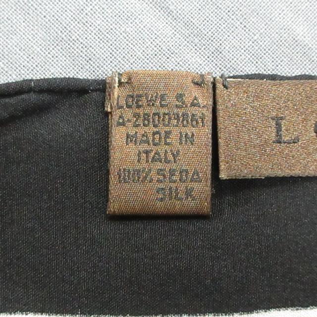 LOEWE(ロエベ)のLOEWE(ロエベ) スカーフ - 黒×マルチ レディースのファッション小物(バンダナ/スカーフ)の商品写真
