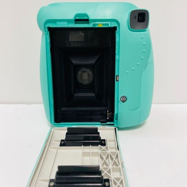 美品 FUJIFILM チェキ instax mini 8+ ミント レンズ付 スマホ/家電/カメラのカメラ(フィルムカメラ)の商品写真