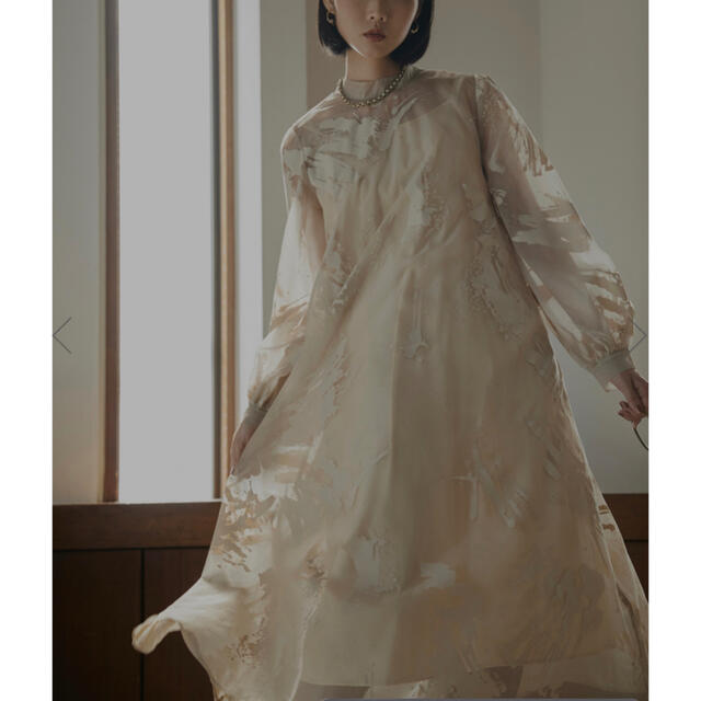 Ameri VINTAGE(アメリヴィンテージ)の新品タグ付♡RUBBER PAINT ART SHEER DRESS レディースのワンピース(ロングワンピース/マキシワンピース)の商品写真