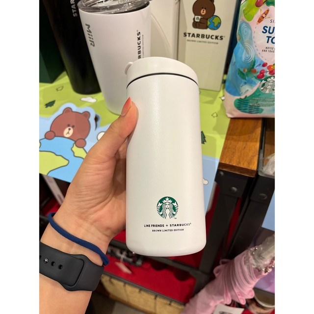 Starbucks Coffee(スターバックスコーヒー)の【ゆう3様専用】LINEフレンズ　ブラウン　地球の日　タンブラー2点 インテリア/住まい/日用品のキッチン/食器(タンブラー)の商品写真