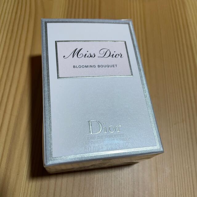 Christian Dior(クリスチャンディオール)のDior ミス ディオール　ブルーミング　ブーケ　50ml コスメ/美容の香水(香水(女性用))の商品写真