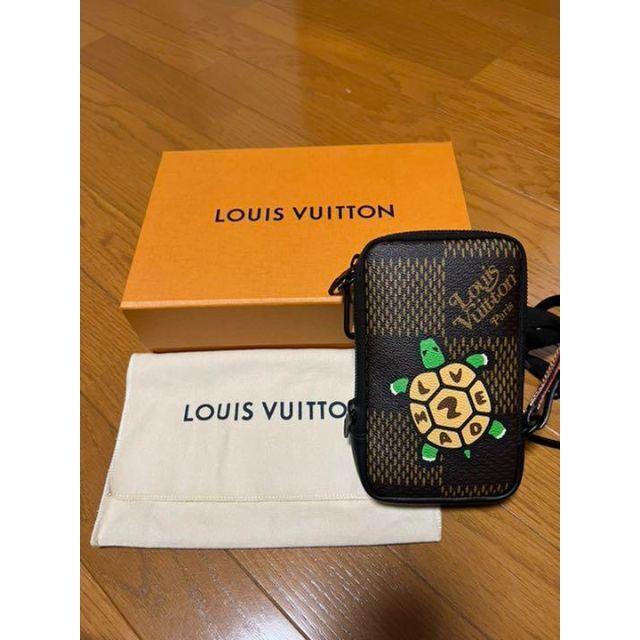 LOUIS VUITTON - ルイヴィトン NIGO ダミエジャイアント ダブルフォンポーチの通販 by あずさメ(^^♪ 's shop｜ルイヴィトンならラクマ