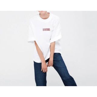 ユニクロ(UNIQLO)の【タグ付き】ユニクロ　ヴェルディ ライズアゲイン　Tシャツ　オーバーサイズ(Tシャツ(長袖/七分))