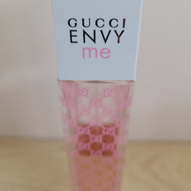 Gucci(グッチ)のグッチ エンヴィーミー 50ml コスメ/美容の香水(香水(女性用))の商品写真