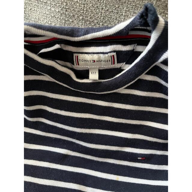 TOMMY HILFIGER(トミーヒルフィガー)のトミーヒルフィガー　レギンスと長袖Tシャツ キッズ/ベビー/マタニティのキッズ服女の子用(90cm~)(Tシャツ/カットソー)の商品写真