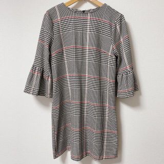 ザラ(ZARA)のZARA 千鳥格子柄ペプラム袖ワンピース(ミニワンピース)