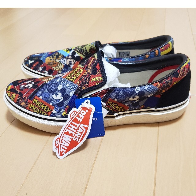 VANS(ヴァンズ)の新品　VANS スリッポン ディズニー ミッキー スニーカー メンズ 限定 メンズの靴/シューズ(スニーカー)の商品写真