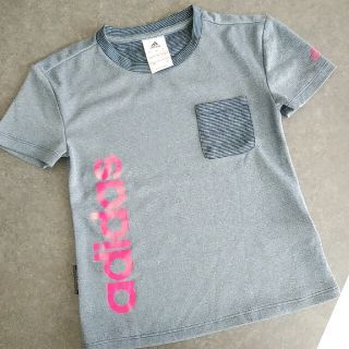 アディダス(adidas)のadidas 半袖Tシャツ(Tシャツ/カットソー)