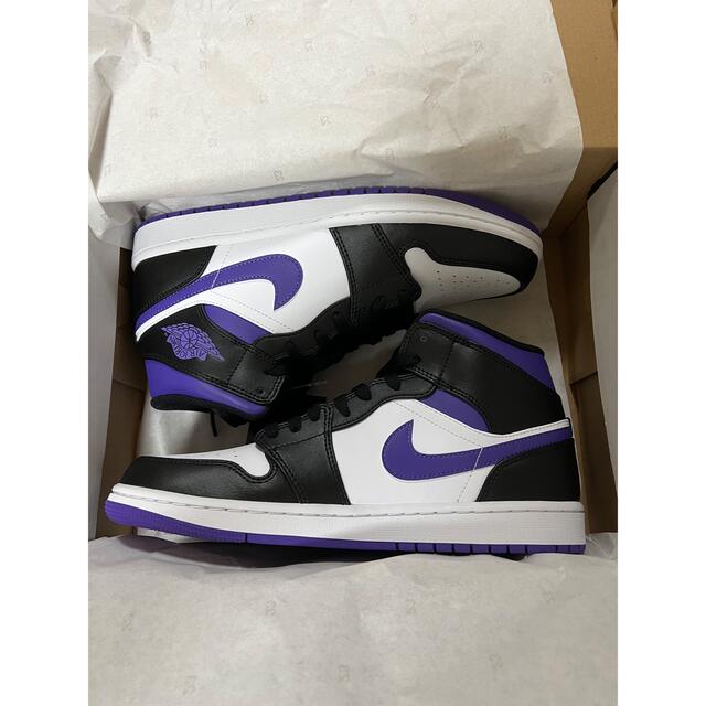 NIKE(ナイキ)のAir Jordan 1 Mid "Black/Court Purple" メンズの靴/シューズ(スニーカー)の商品写真