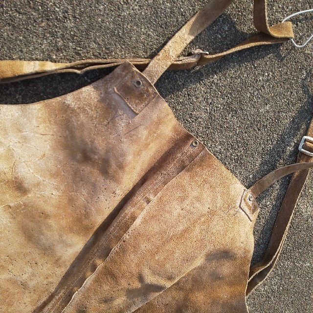 1930s french vintage work leather apron 2