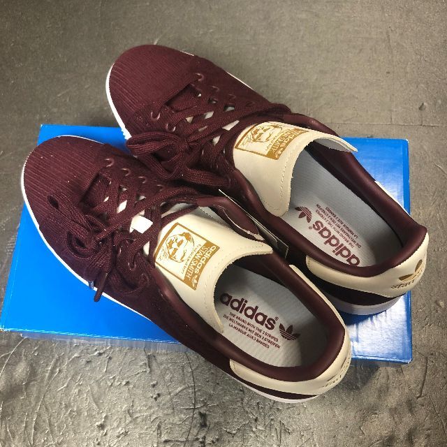 adidas(アディダス)の新品 28.5cm FU9616 adidas STAN SMITHスタンスミス メンズの靴/シューズ(スニーカー)の商品写真