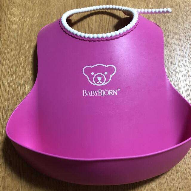 BABYBJORN(ベビービョルン)のベビービョルン　お食事用エプロン キッズ/ベビー/マタニティの授乳/お食事用品(お食事エプロン)の商品写真