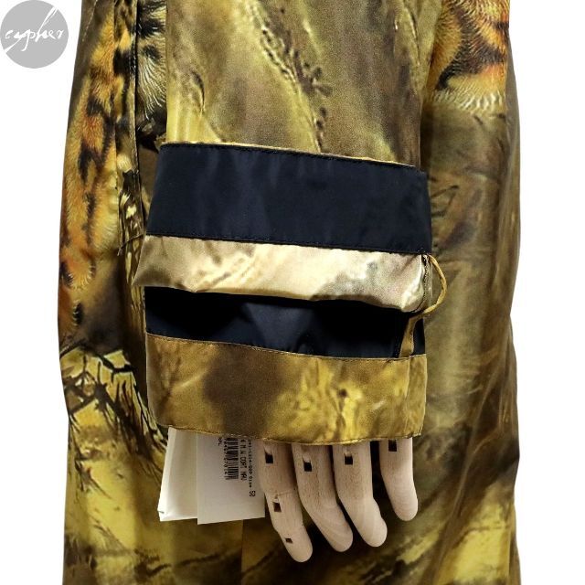 DRIES VAN NOTEN(ドリスヴァンノッテン)の46 新品 20AW ドリスヴァンノッテン タイガー リバーシブル コート メンズのジャケット/アウター(ステンカラーコート)の商品写真