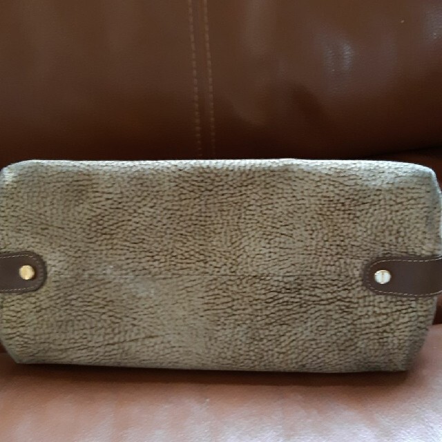 ボルボネーゼ スウェードハンドバッグ レディースのバッグ(ハンドバッグ)の商品写真