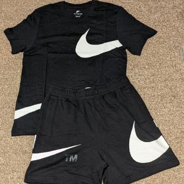 NIKE(ナイキ)の早いもの勝ち！ナイキ Tシャツ ハーフパンツ セットアップ 新品正規品 メンズのトップス(Tシャツ/カットソー(半袖/袖なし))の商品写真