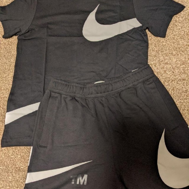 NIKE(ナイキ)の早いもの勝ち！ナイキ Tシャツ ハーフパンツ セットアップ 新品正規品 メンズのトップス(Tシャツ/カットソー(半袖/袖なし))の商品写真