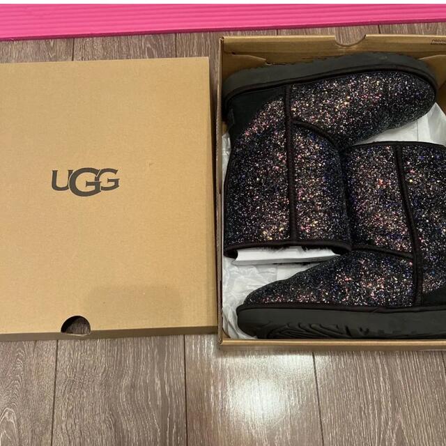 ☆未使用☆UGG グリッター クラシック ショート コスモス ムートンブーツ