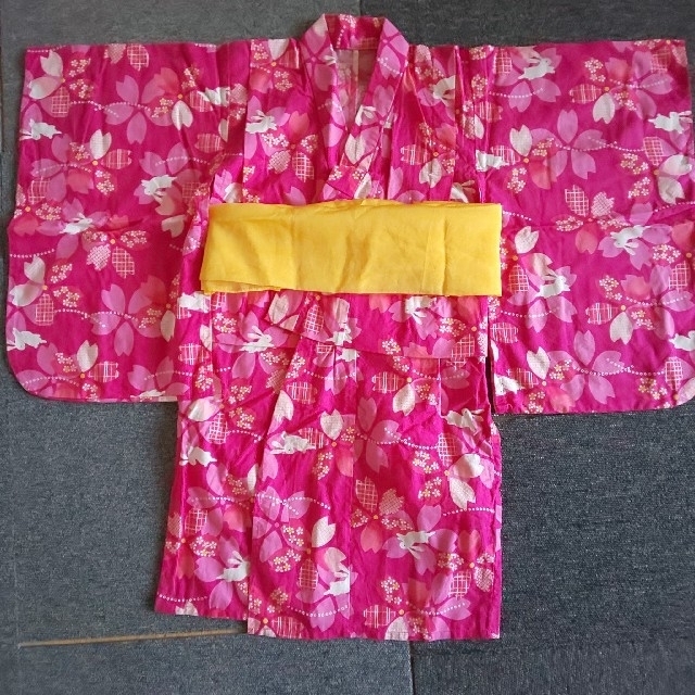 浴衣(110) キッズ/ベビー/マタニティのキッズ服女の子用(90cm~)(甚平/浴衣)の商品写真