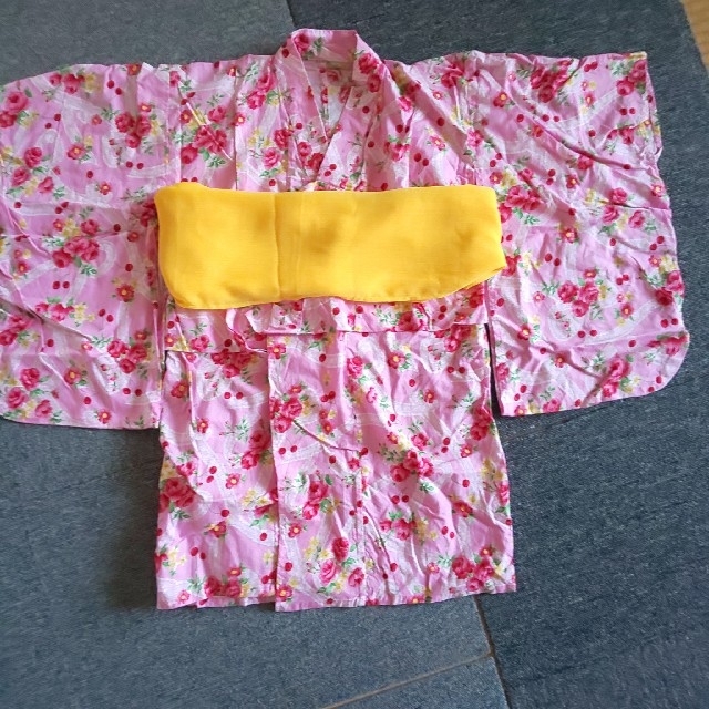 浴衣(100) キッズ/ベビー/マタニティのキッズ服女の子用(90cm~)(甚平/浴衣)の商品写真