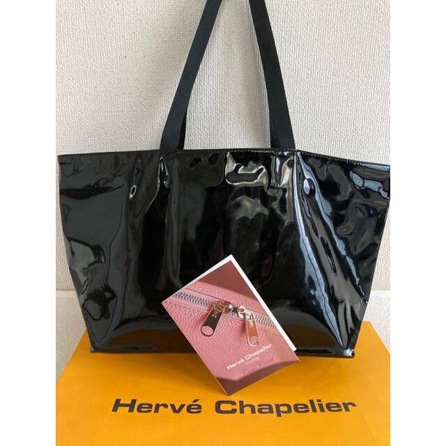美品 エルベシャプリエ 1025 (ヴェルニ ナイロンエナメルスクエアショルダー