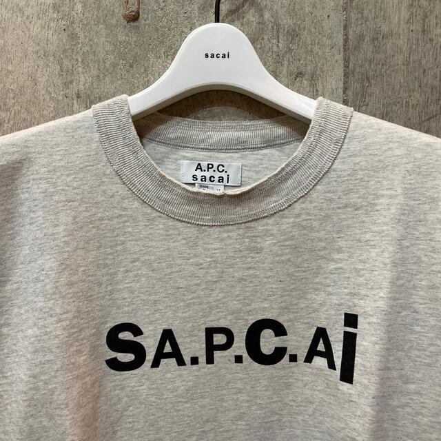 通販オンラインショップ  Tシャツ　グレー　新品 APC x Lサイズ　SACAI Tシャツ/カットソー(半袖/袖なし)