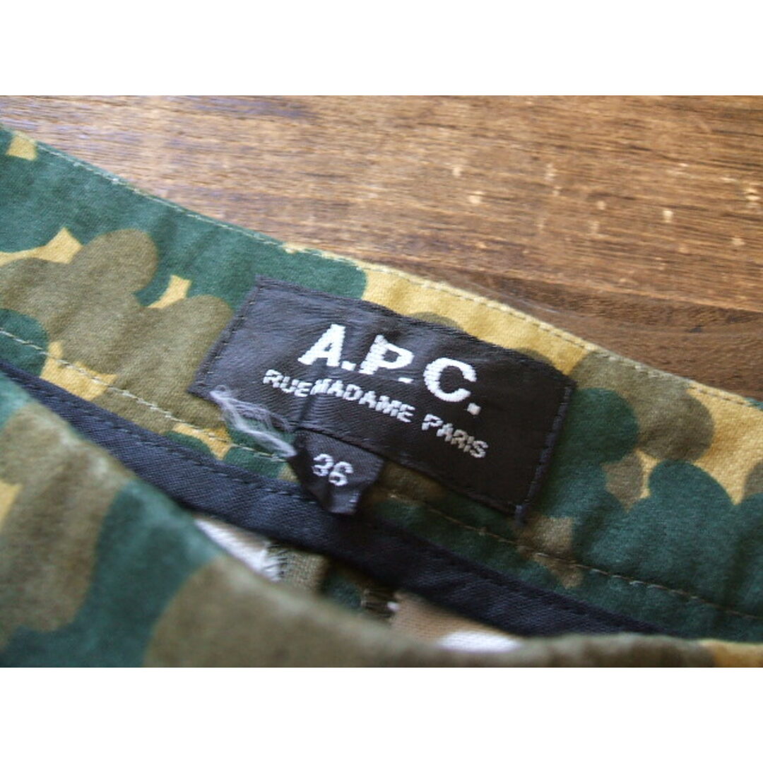 A.P.C(アーペーセー)のA.P.C. ショートパンツ サイズ36 アーペーセー レディースのパンツ(ショートパンツ)の商品写真