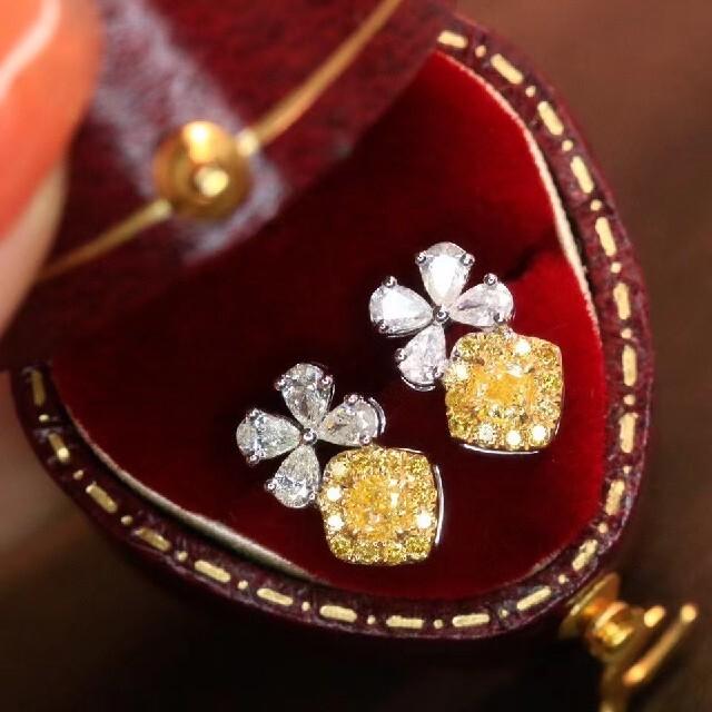 超歓迎された】 天然ダイヤモンドピアス0.82ct k18 ピアス - zoopalic.com